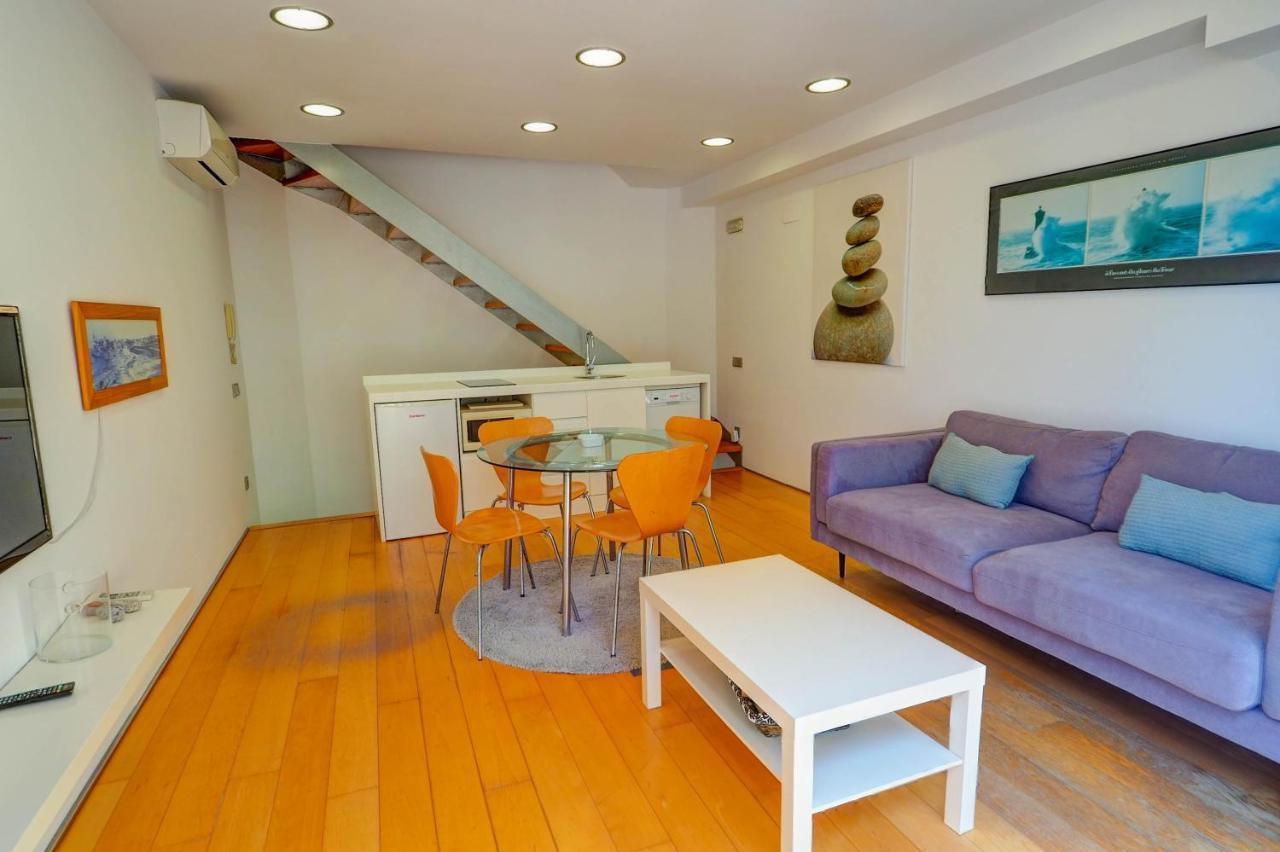 Port Alegre Attic By Hello Homes 시체스 외부 사진